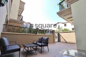 Luxurious 1 bed Apt with Outdoor Patio - Madinat Badr